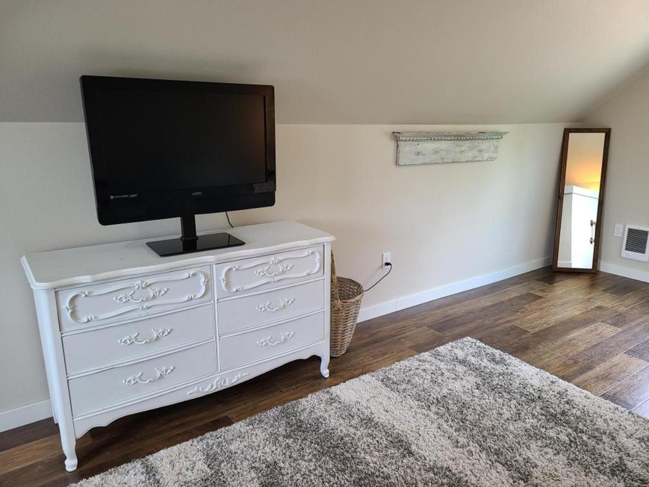 Stunning Mt Rainier Views!Tahoma Ridge Cottage Eatonville Ngoại thất bức ảnh