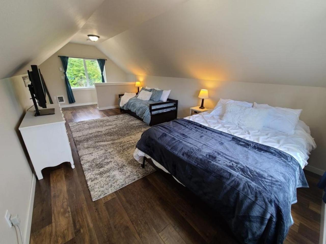 Stunning Mt Rainier Views!Tahoma Ridge Cottage Eatonville Ngoại thất bức ảnh